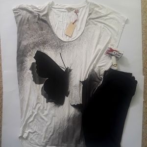 Top over-sized by Ted Baker/ new